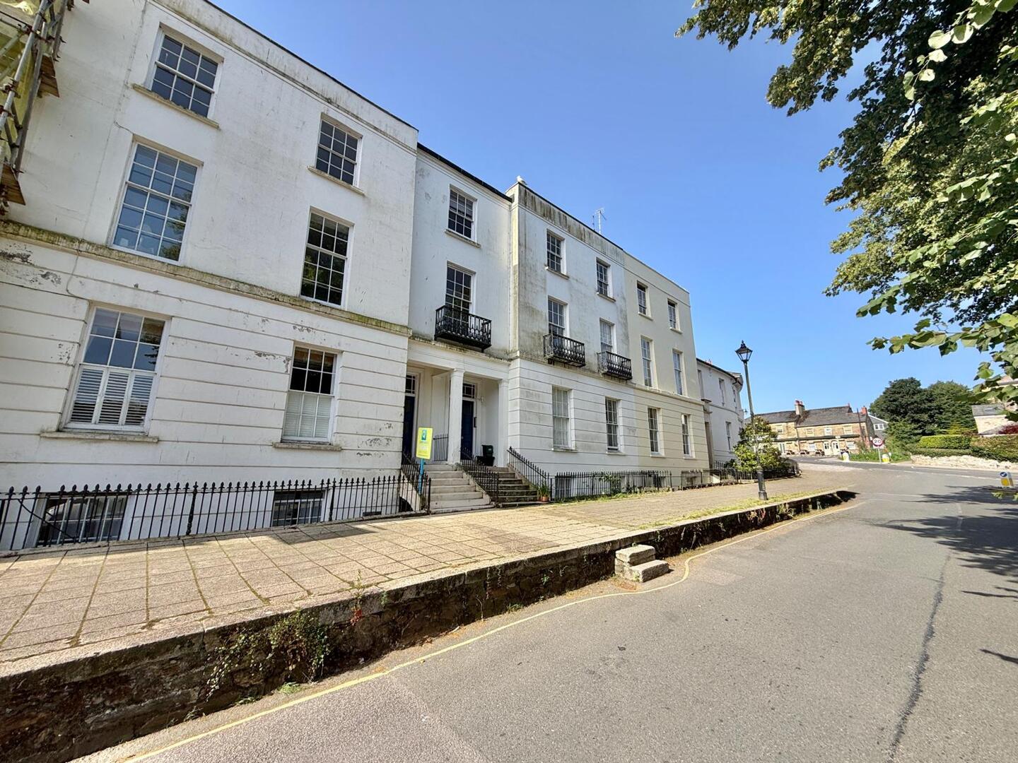 2 bed property in Strangways Terrace, Truro